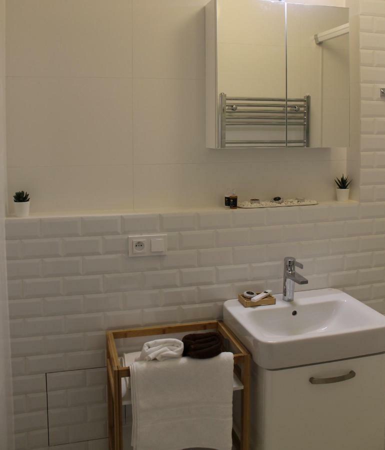 Apartment Adam