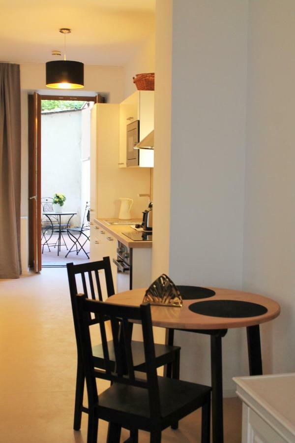 Apartment Adam
